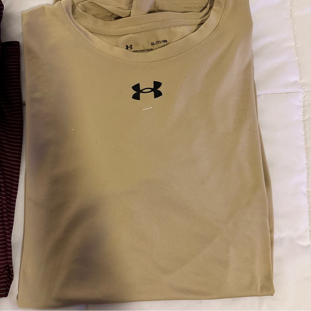 Men’s XL under armour tshirts  (2)
